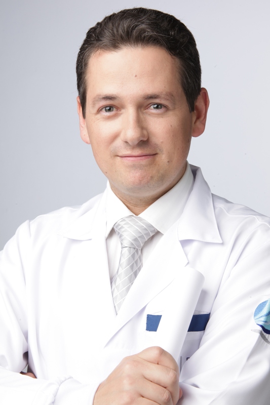 Dentista curitibano participa de congresso internacional Portal