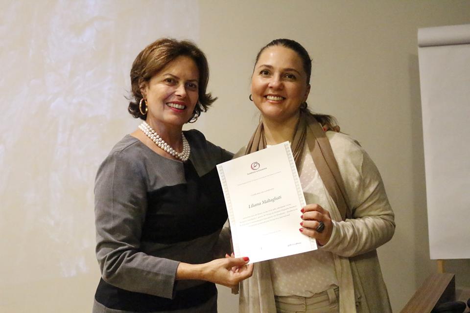 Dra. Liliana Maltagliati e Teresa Furquim, diretora da Dental Press (Foto: Daphine Marcon/Dental Press)