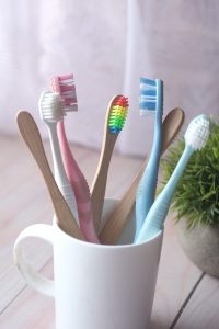 Escova de dente; Toothbrush; Reciclável; Descartável; Saúde Bucal